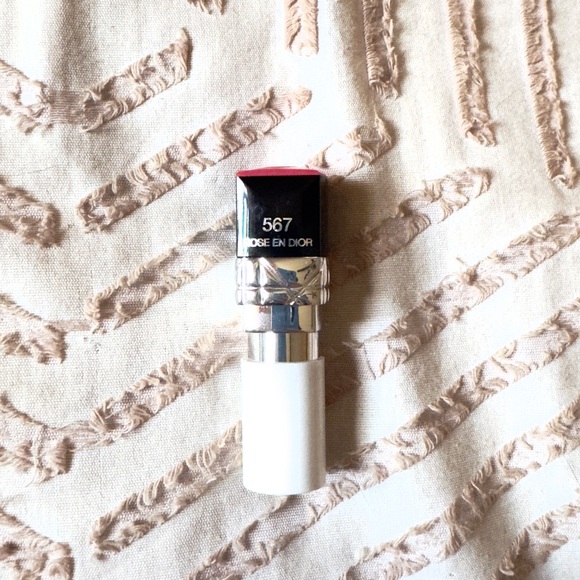 Dior Lipstick 576 Bright Cool Red - Picture 2 of 5